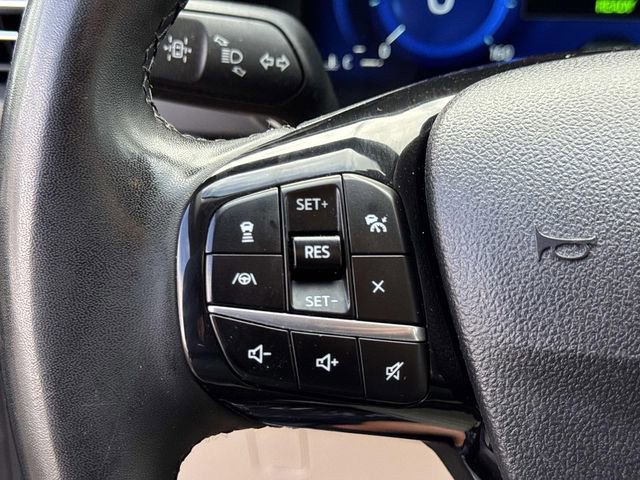 Certified 2021 Ford Escape Titanium image 9