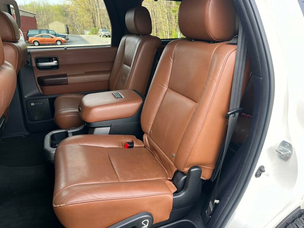 Used 2013 Toyota Sequoia Platinum AWD/4WD image 34