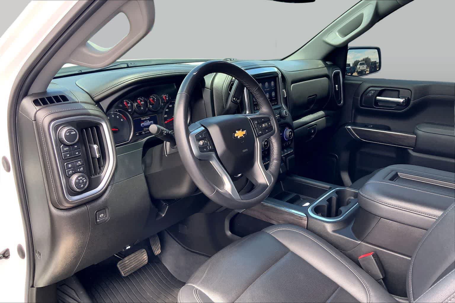 Used 2022 Chevrolet Silverado 1500 LTZ AWD/4WD image 18