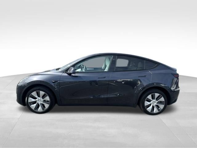 Used 2024 Tesla Model Y Long Range image 5