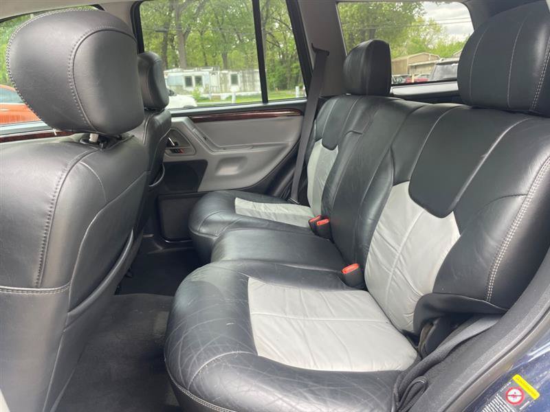 Used 2004 Jeep Grand Cherokee Overland AWD/4WD image 12