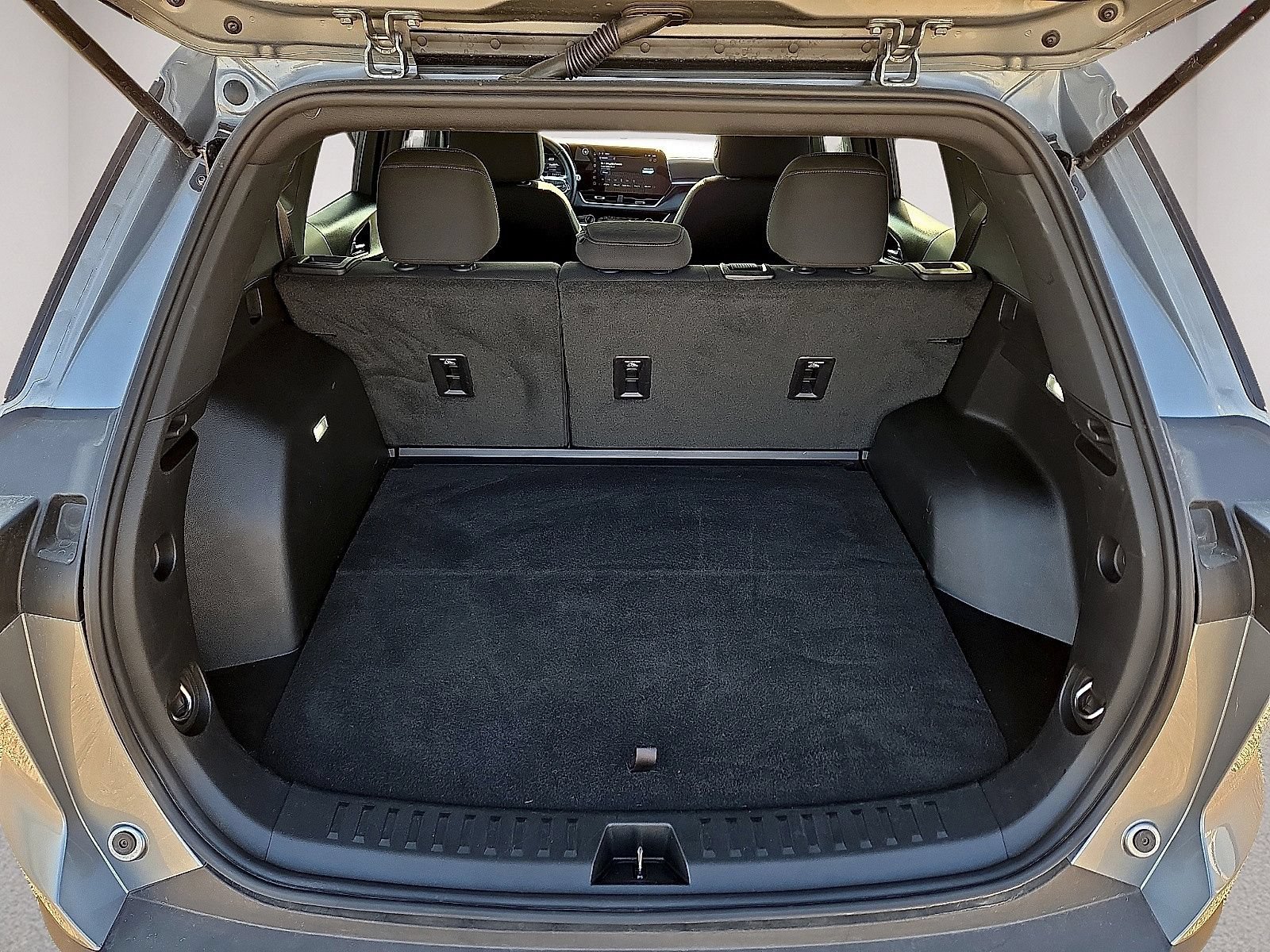Used 2025 Chevrolet Equinox LT FWD image 13