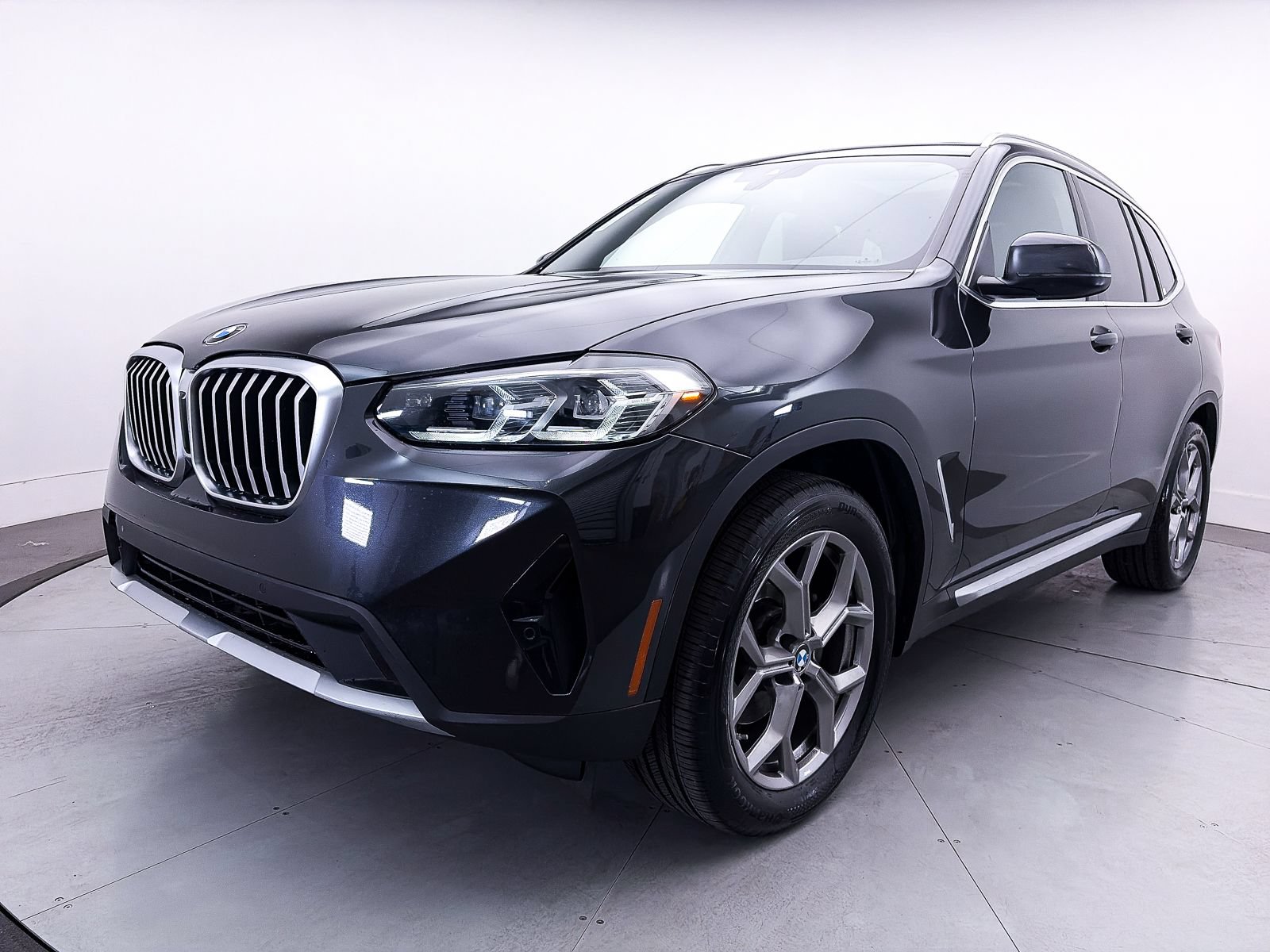 Used 2022 BMW X3 xDrive30i w/ Convenience Package w/ZPA AWD/4WD image 13