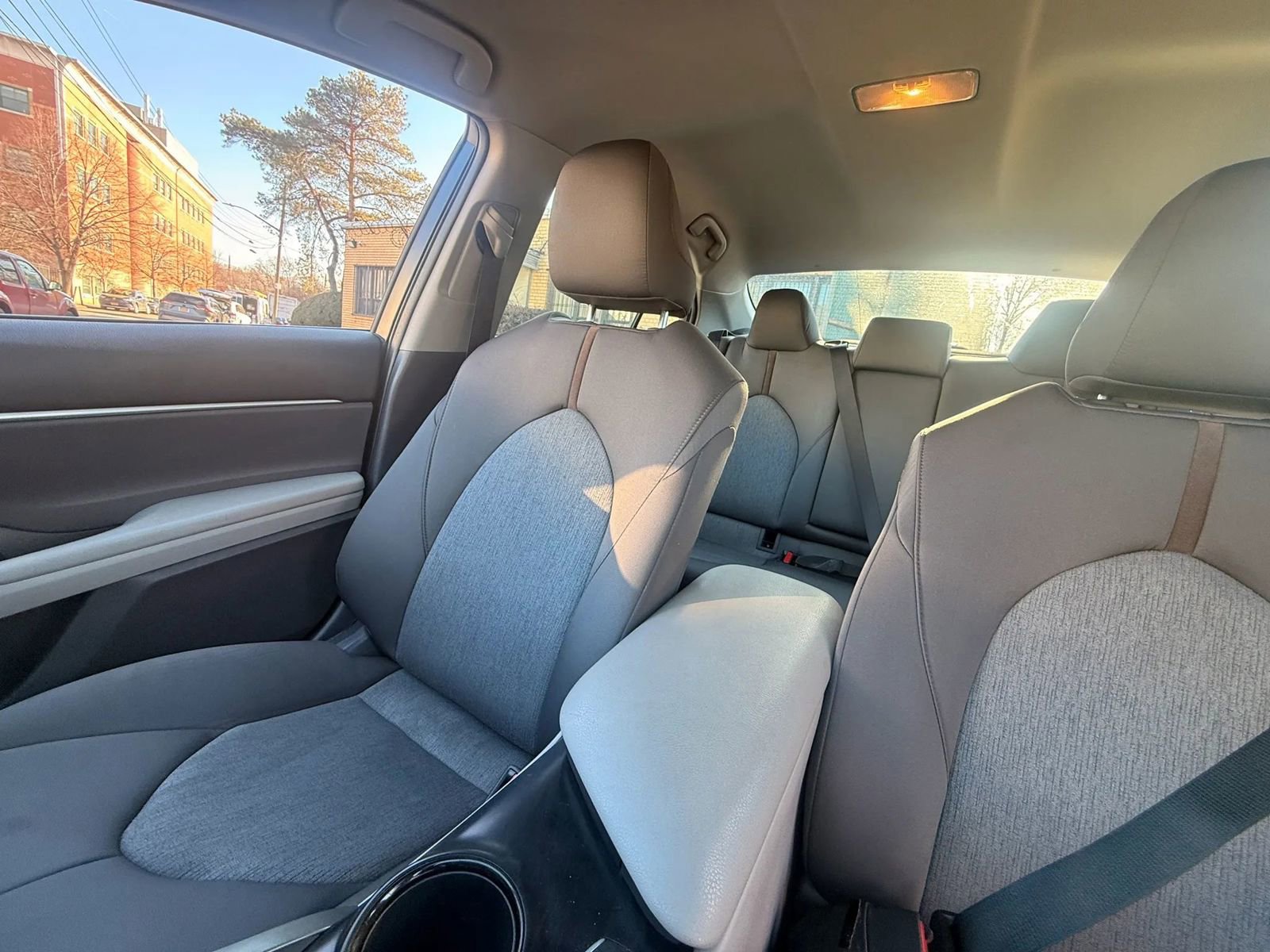 Used 2018 Toyota Camry LE w/ Protection Package (Q2) FWD image 14