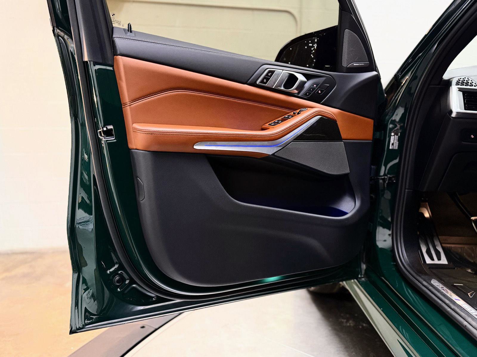 Used 2024 BMW X5 M60i image 12