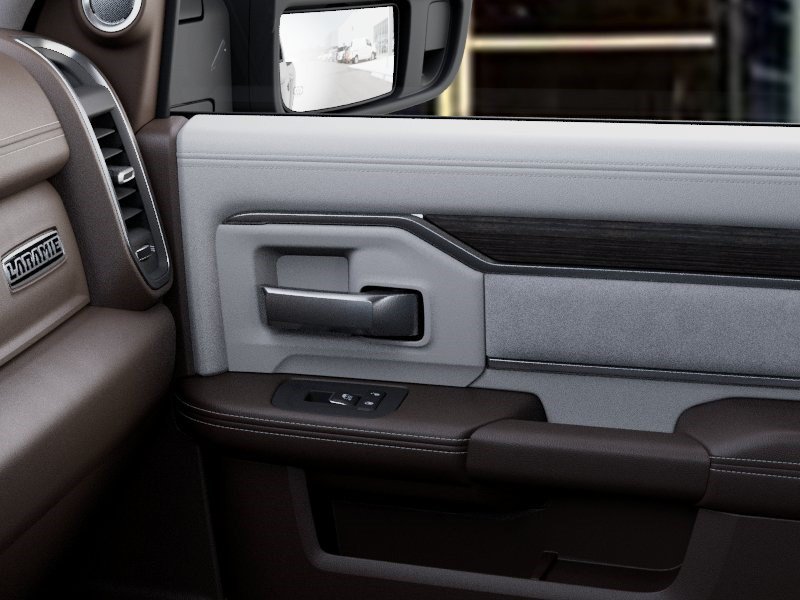 New 2026 RAM 3500 Laramie AWD/4WD image 25