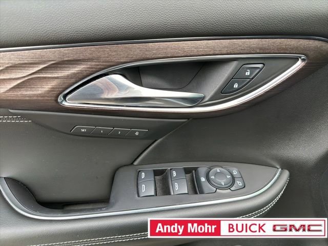 Used 2023 Buick Envision Avenir image 27