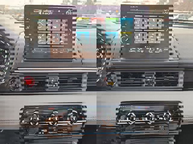 Used 2025 Honda Pilot Touring image 22