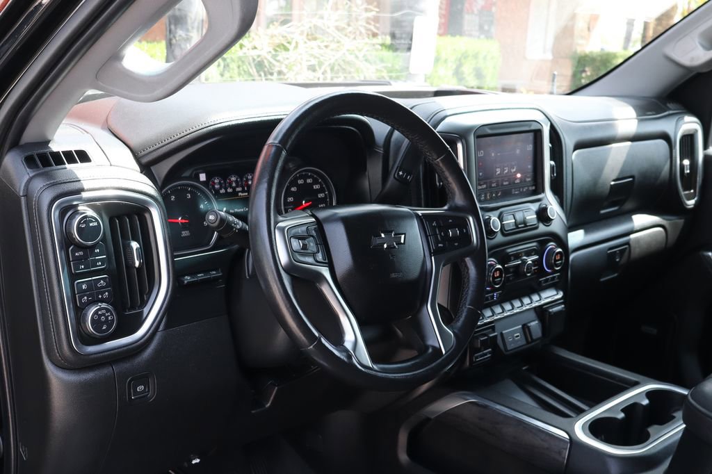 Used 2021 Chevrolet Silverado 2500 LTZ w/ LTZ Plus Package AWD/4WD image 23