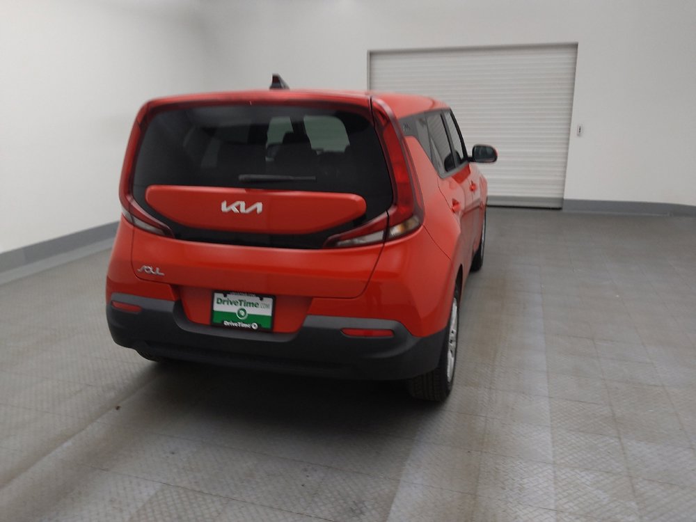 Used 2022 Kia Soul LX FWD image 7