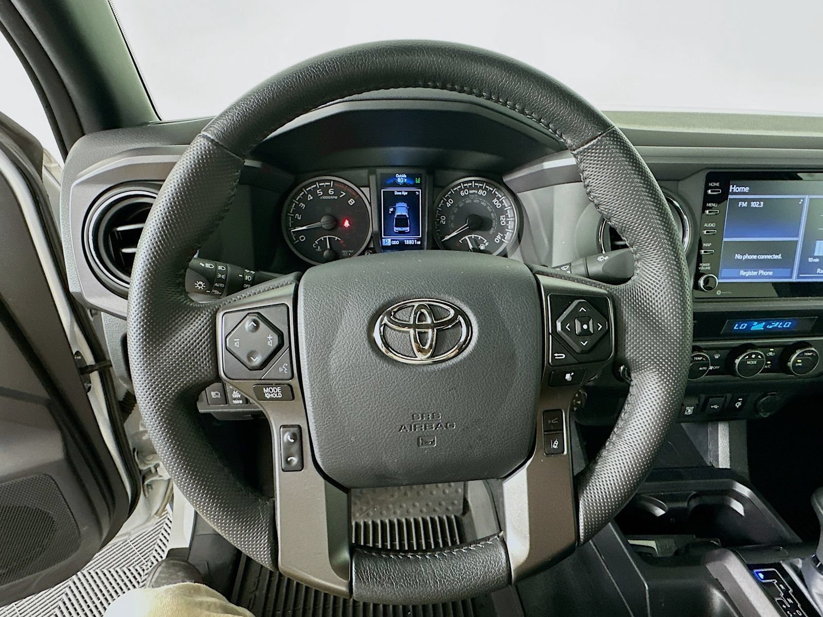 Certified 2023 Toyota Tacoma TRD Off-Road AWD/4WD image 11