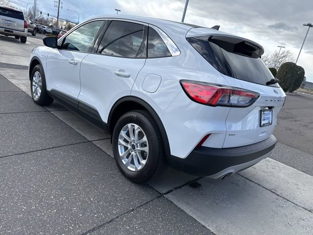 Used 2022 Ford Escape SE image 8