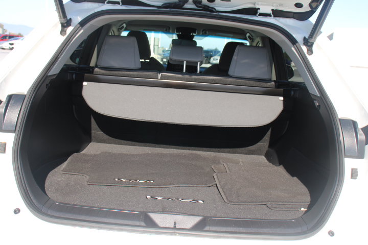 Certified 2021 Toyota Venza LE w/ Carpet Mat Package (TMS) AWD/4WD image 15