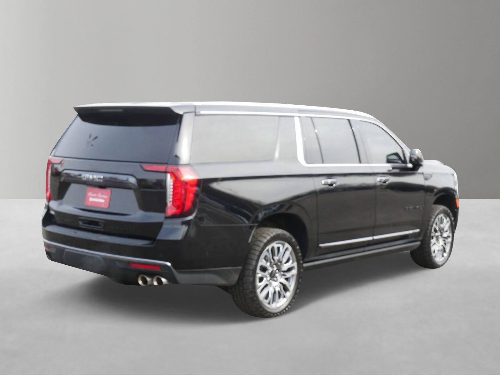 Used 2023 GMC Yukon XL Denali Ultimate image 4