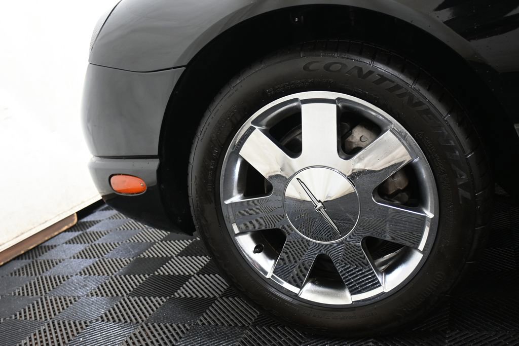 Used 2002 Ford Thunderbird RWD image 27