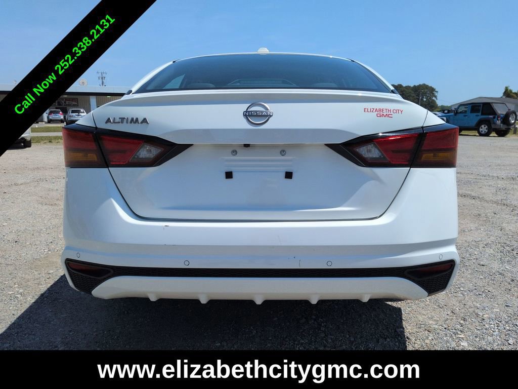 Used 2025 Nissan Altima 2.5 SV FWD image 4