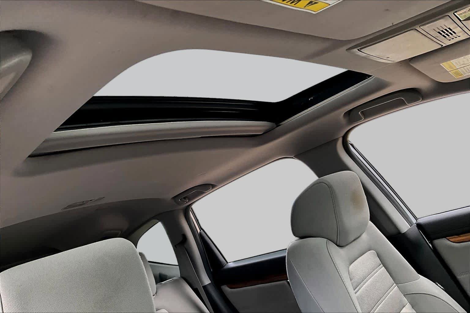 Used 2018 Honda CR-V EX image 14
