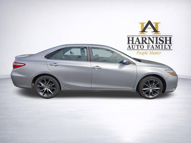 Used 2016 Toyota Camry XSE w/ Moonroof Package FWD image 8
