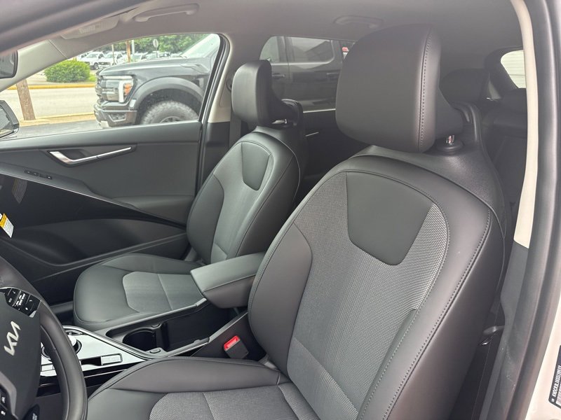 New 2025 Kia Niro Wind w/ Wind Preserve Package image 22