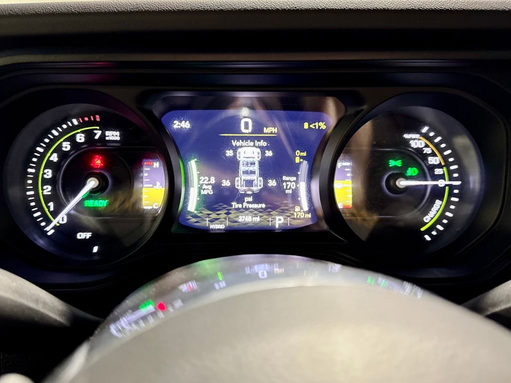 Used 2024 Jeep Wrangler Unlimited Sahara w/ Technology Group image 15