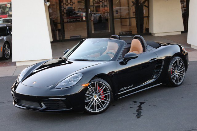 Used 2018 Porsche 718 Boxster S image 4