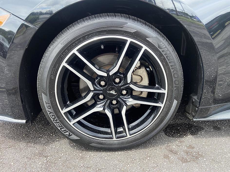 Used 2021 Ford Mustang Premium RWD image 9