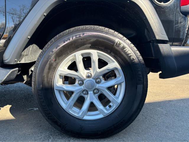 Used 2023 Jeep Wrangler Sport image 4