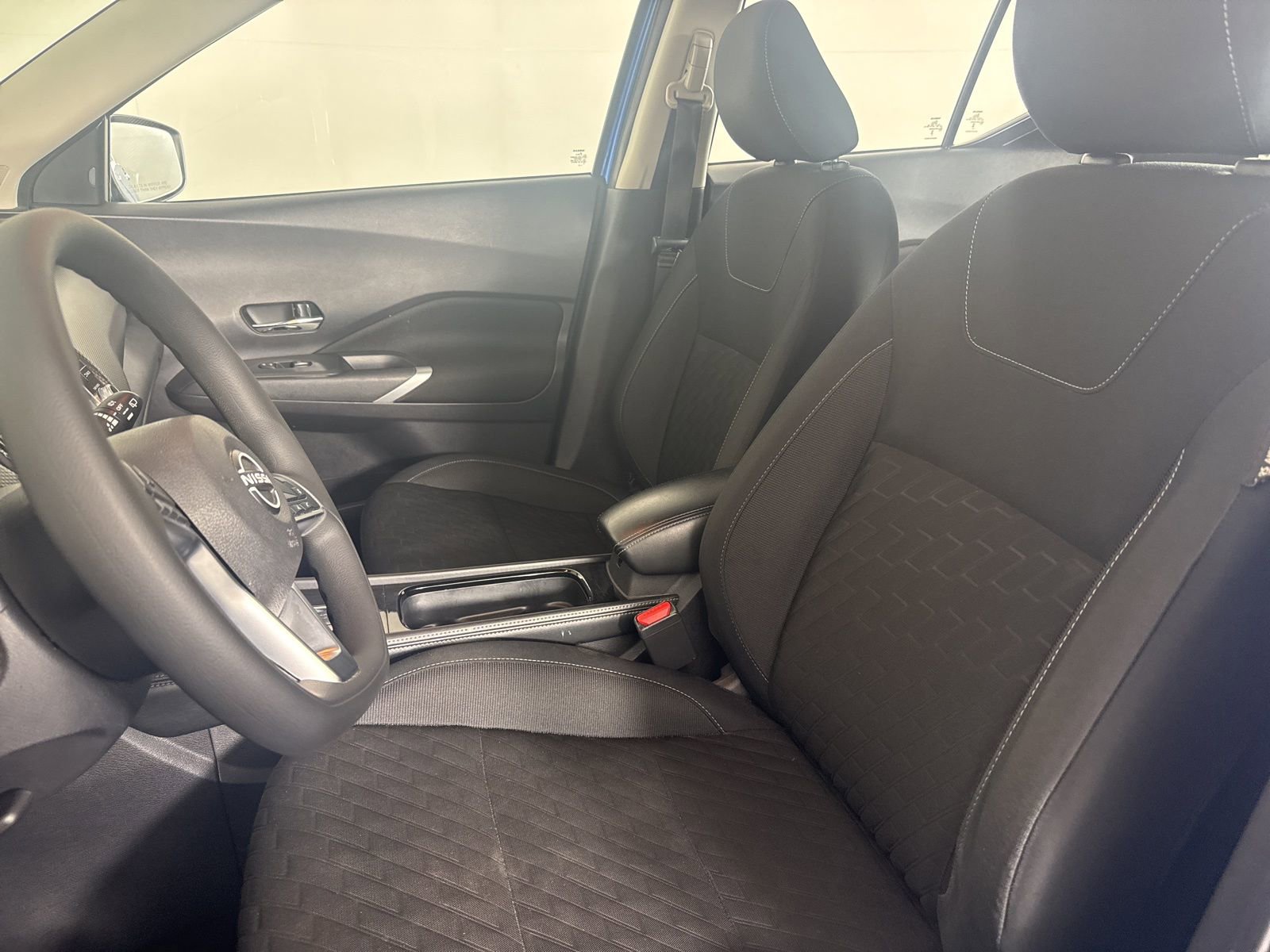 Used 2023 Nissan Kicks SV FWD image 8