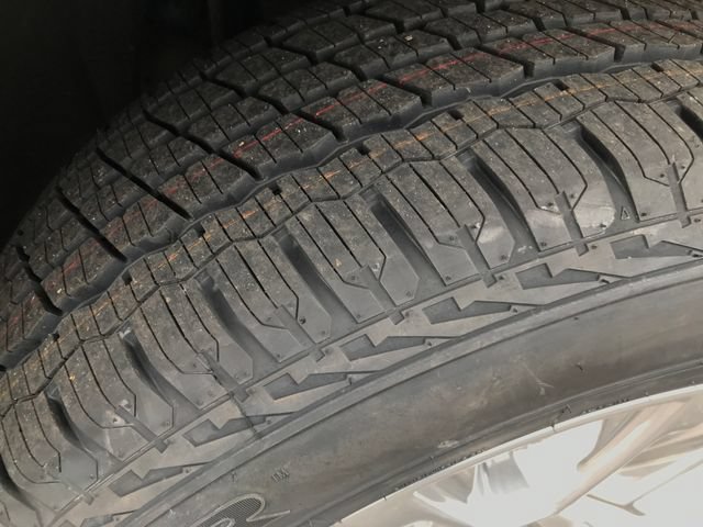 Certified 2025 GMC Yukon XL Denali AWD/4WD image 24