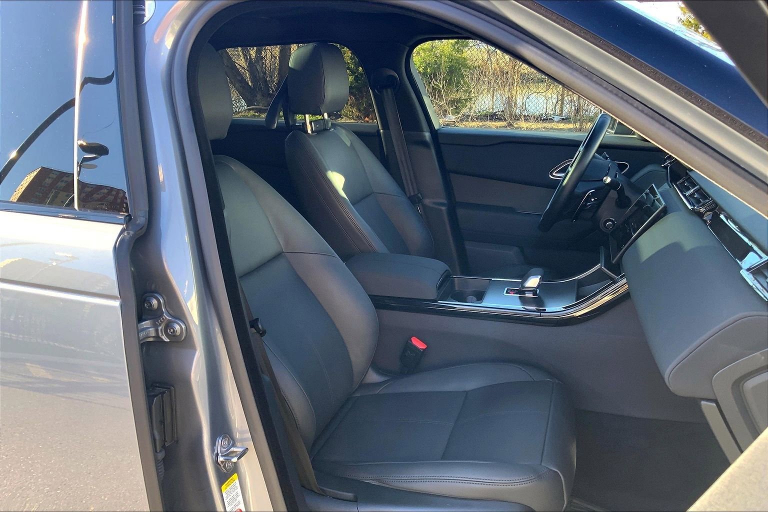 Used 2026 Land Rover Range Rover Velar S AWD/4WD image 8