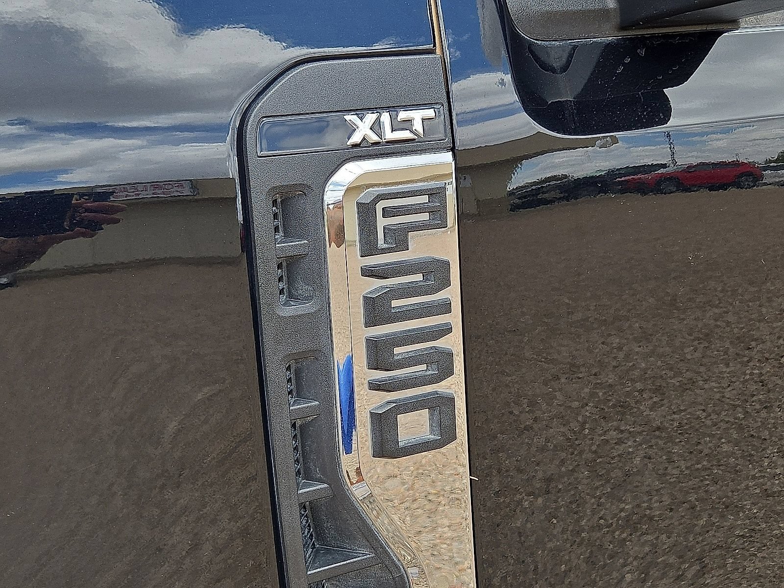 Used 2024 Ford F250 XLT AWD/4WD image 11