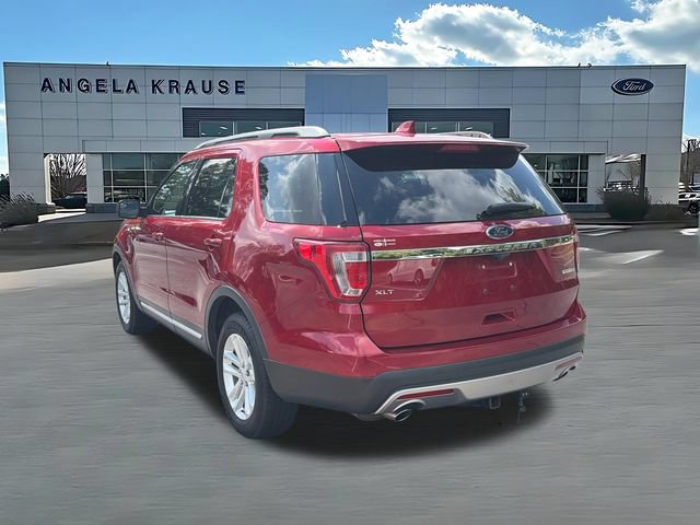 Used 2016 Ford Explorer XLT w/ Equipment Group 202A FWD image 6