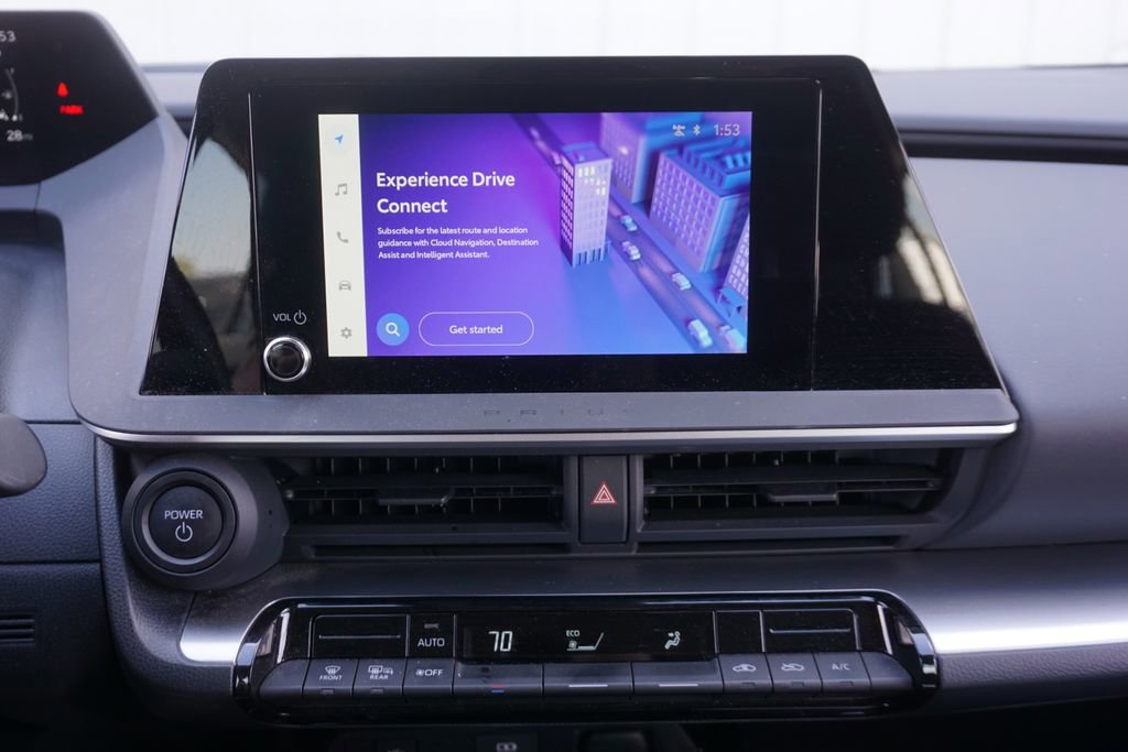 Used 2023 Toyota Prius LE FWD image 8