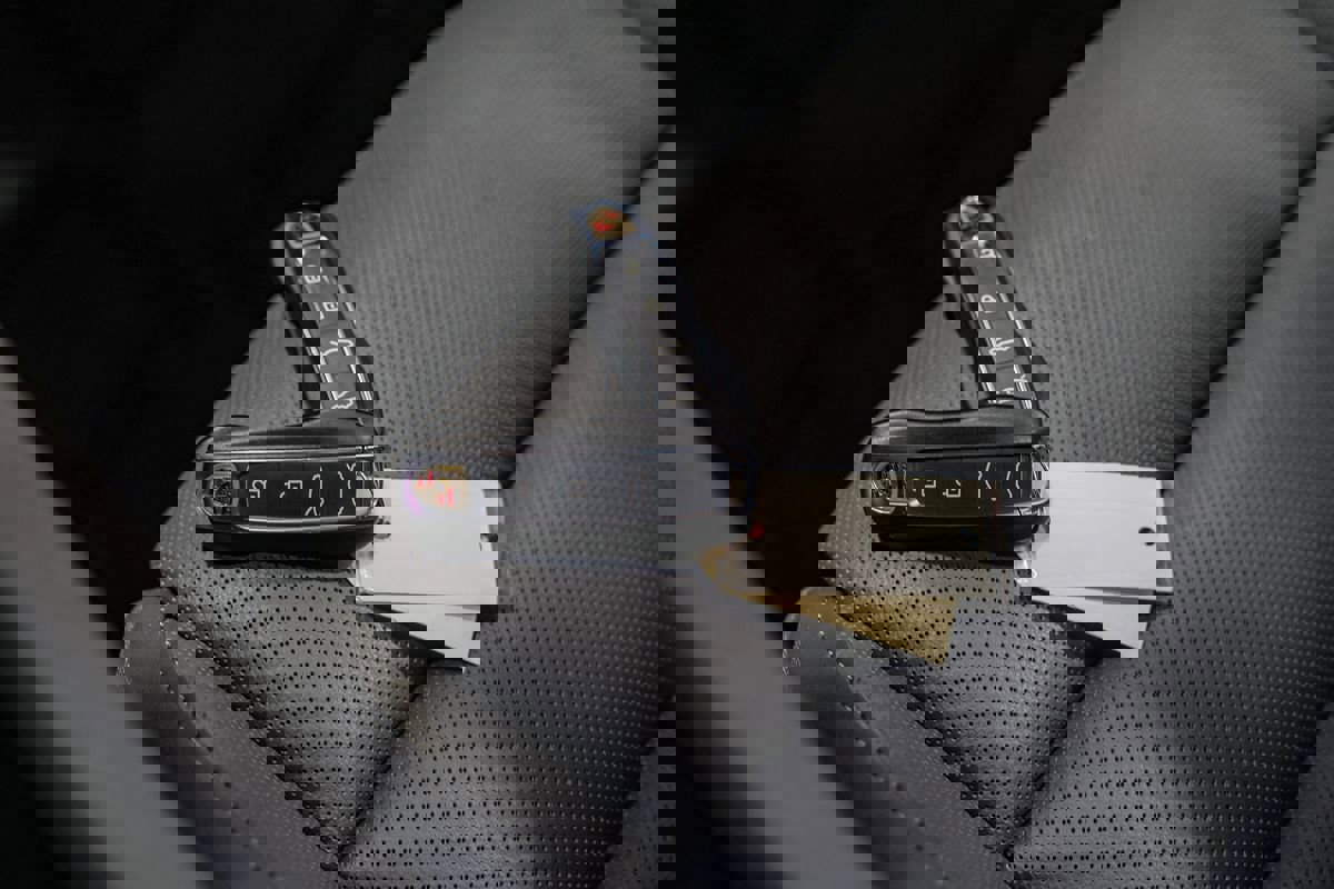 Used 2022 Porsche Taycan 4S image 60