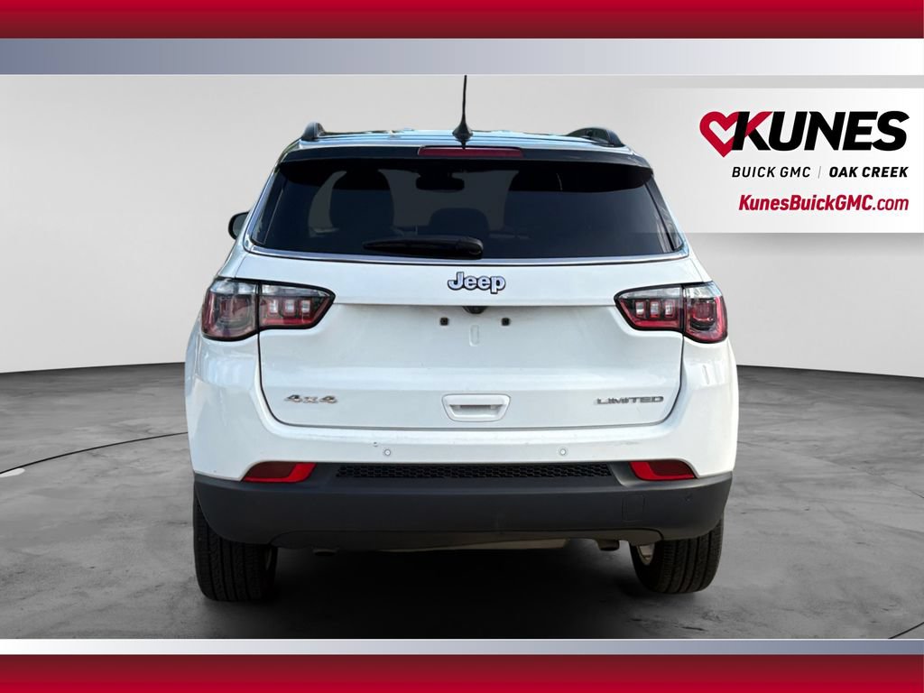 Used 2025 Jeep Compass Limited AWD/4WD image 9