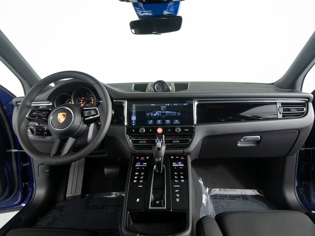 New 2026 Porsche Macan AWD/4WD image 35