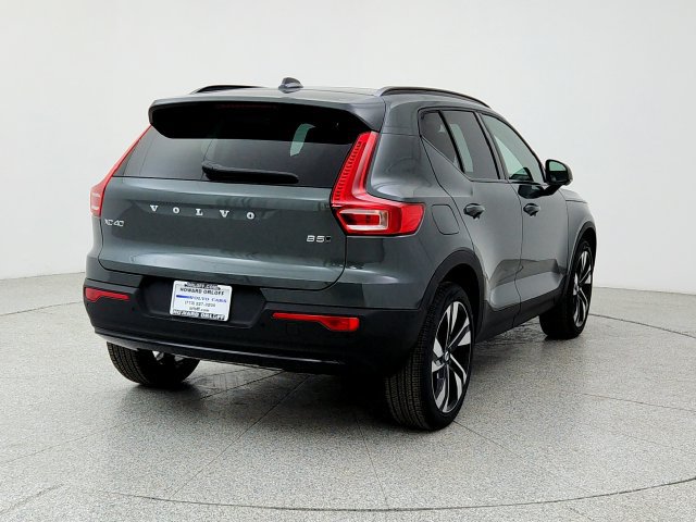 New 2026 Volvo XC40 B5 Ultra w/ Climate Package AWD/4WD image 5