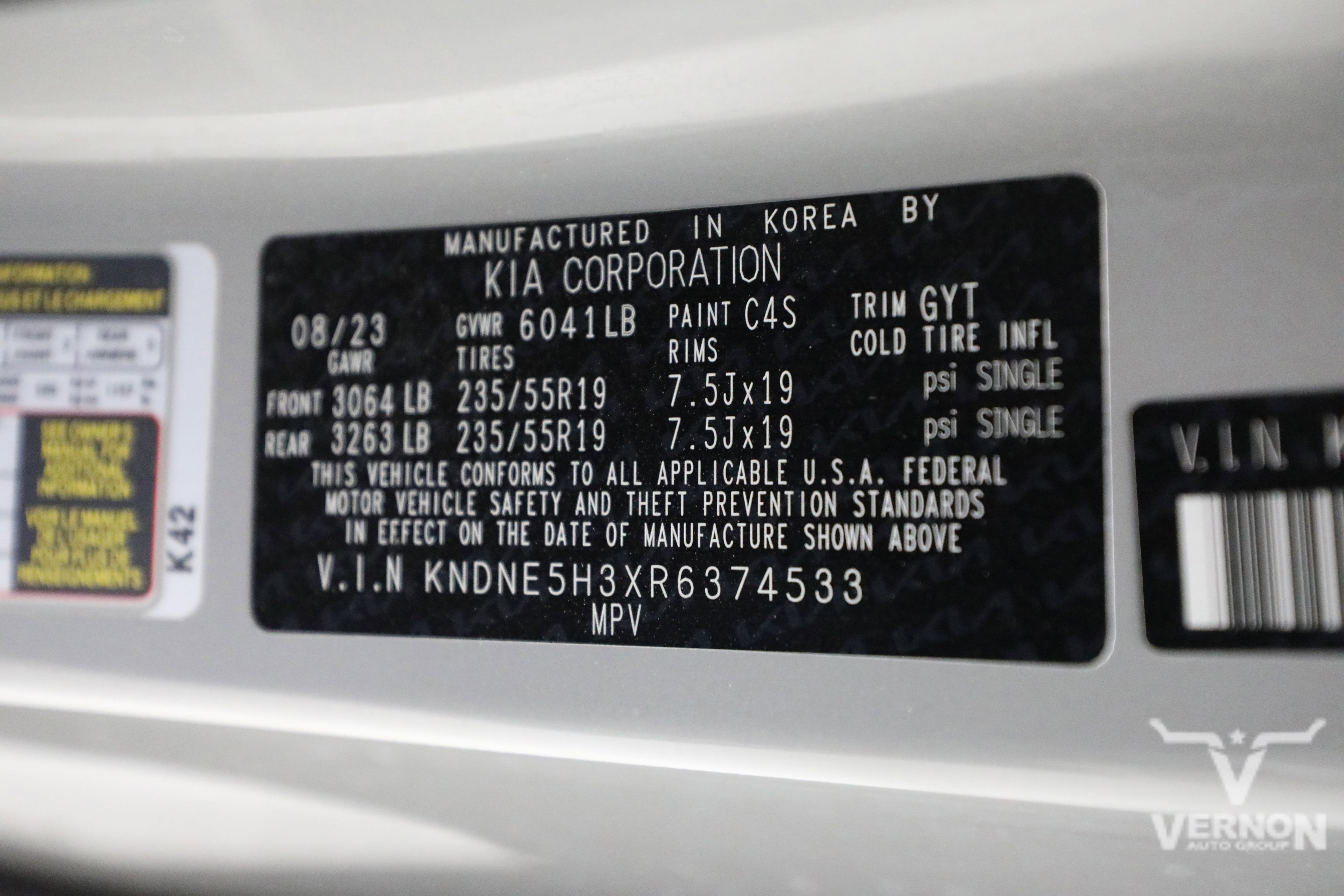 Used 2024 Kia Carnival SX Prestige image 12