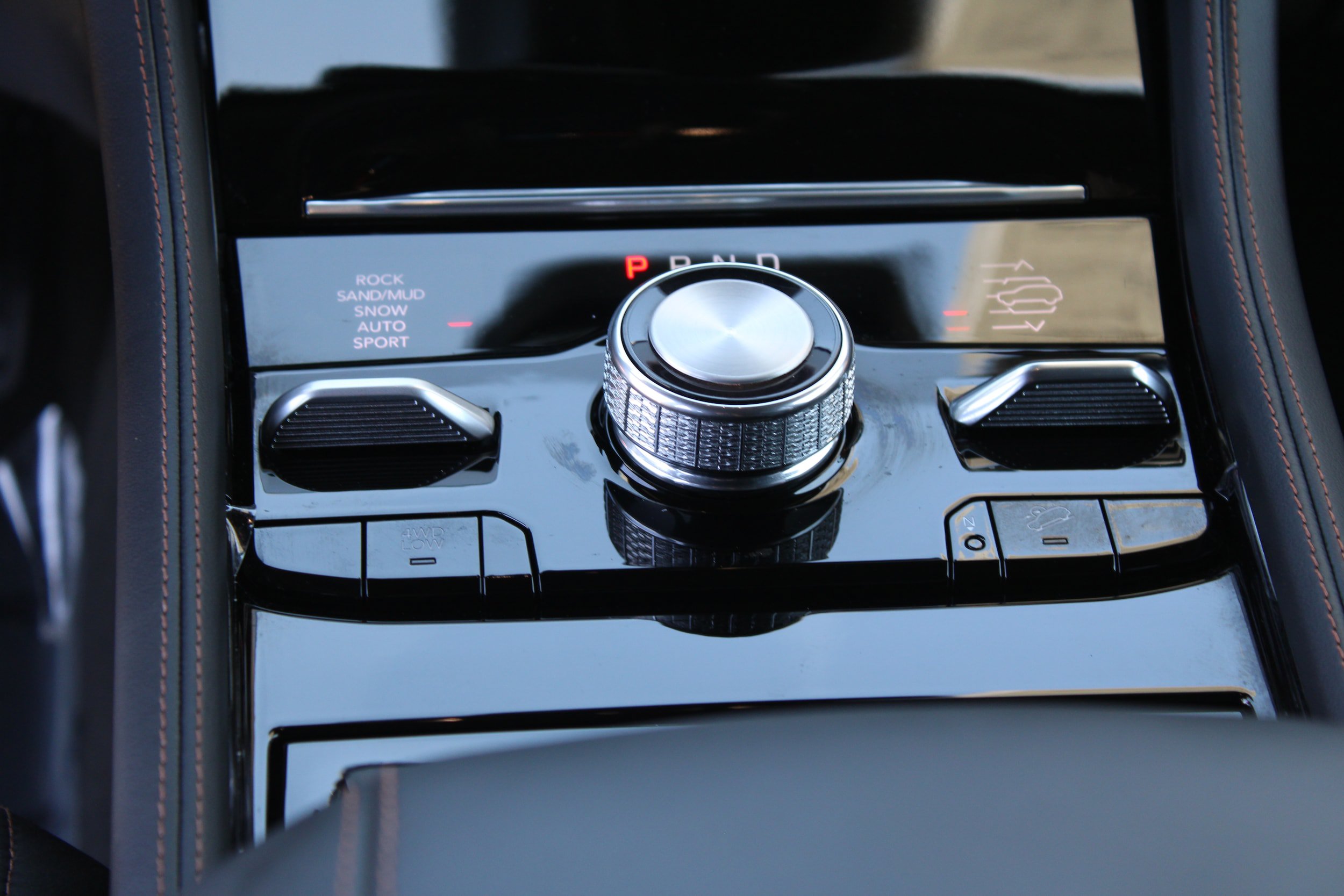 New 2025 Jeep Grand Cherokee Summit AWD/4WD image 19