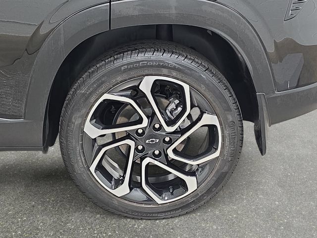 Used 2025 Chevrolet Trax RS w/ Driver Confidence Package FWD image 32