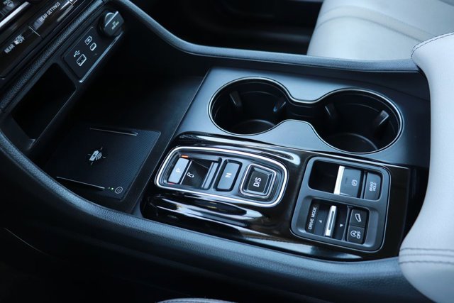 Used 2023 Honda Pilot EX-L image 19