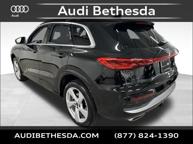 Certified 2025 Audi Q5 Premium AWD/4WD image 5