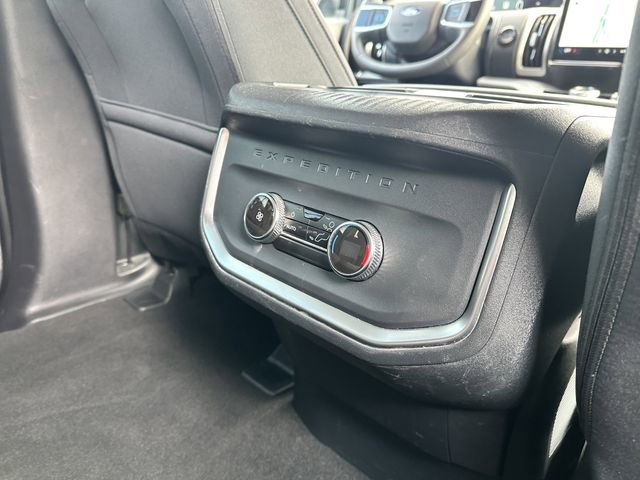 Certified 2025 Ford Expedition Active AWD/4WD image 38