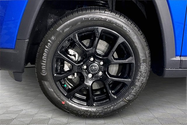 New 2026 Jeep Compass Latitude image 13