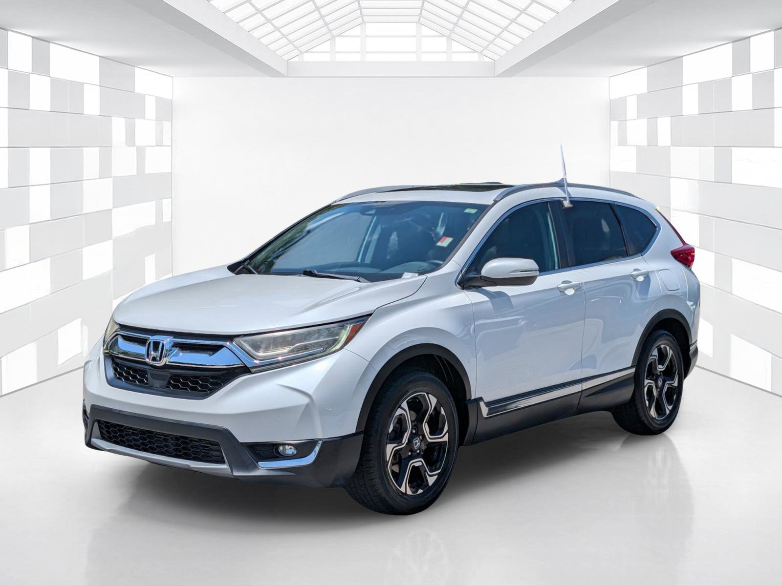 Used 2019 Honda CR-V Touring image 3