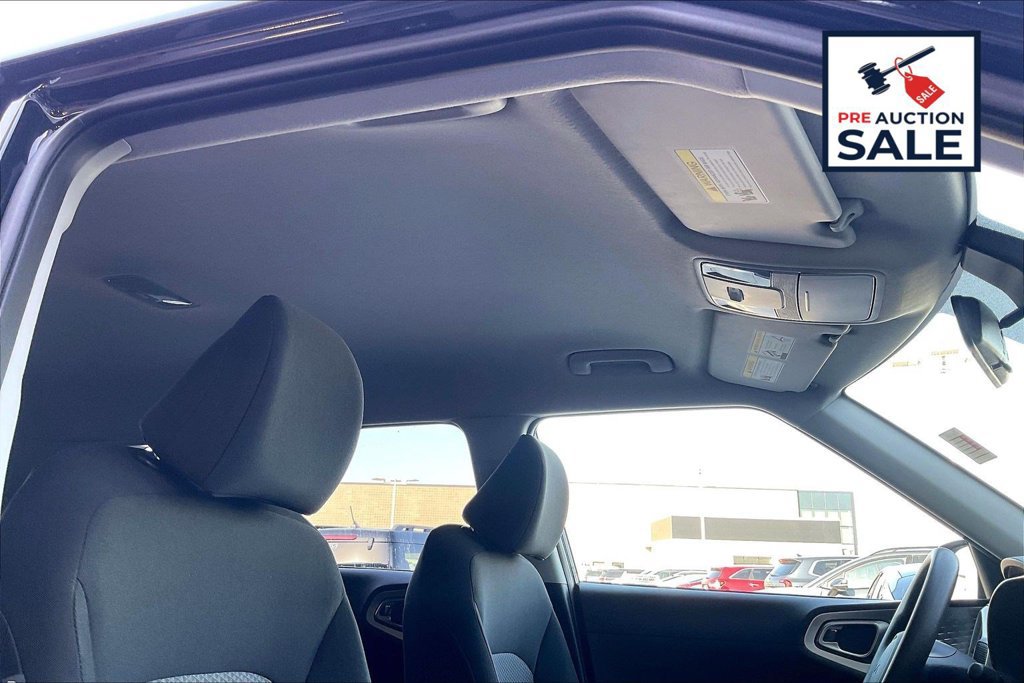 Used 2025 Kia Soul LX w/ LX Technology Package FWD image 21