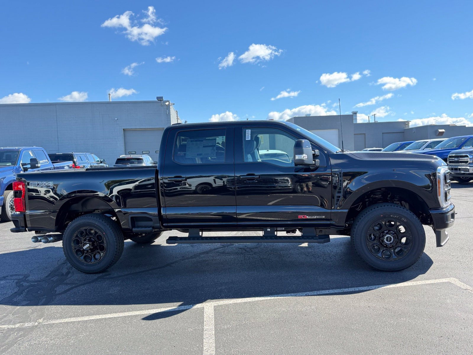 New 2027 Ford F350 Lariat w/ Black Appearance Package AWD/4WD image 8