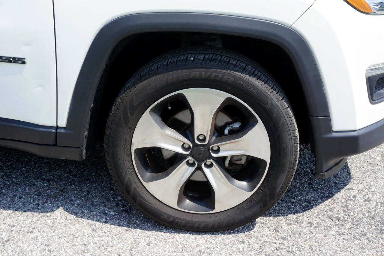 Used 2020 Jeep Compass Latitude image 6
