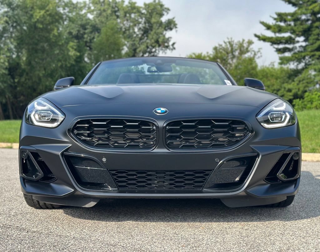 New 2026 BMW Z4 M40i RWD image 2