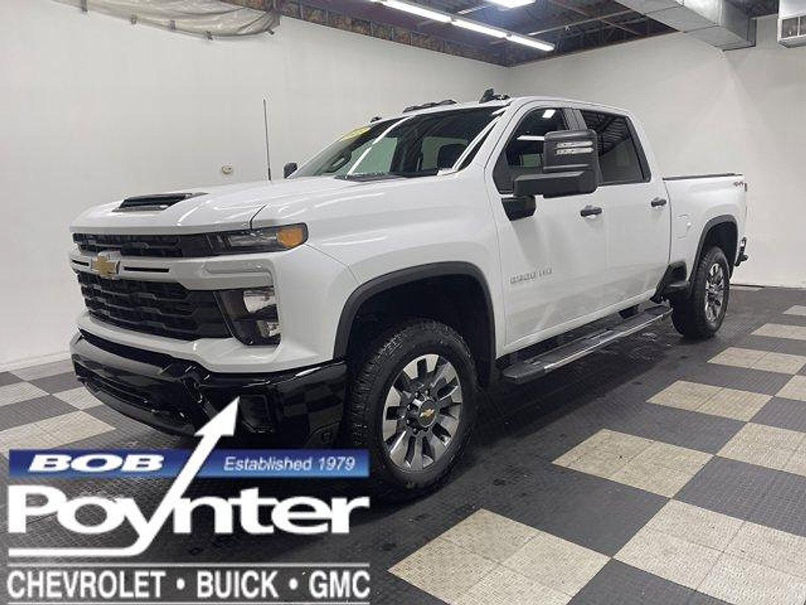 Used 2024 Chevrolet Silverado 2500 Custom w/ Custom Value Package AWD/4WD image 1
